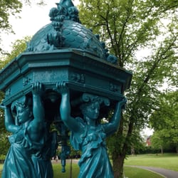 Wallace Park - The Wallace Fountain