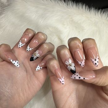 Almond Plaza Nails and Spa - Nail Salons Near Me - Dublin, California