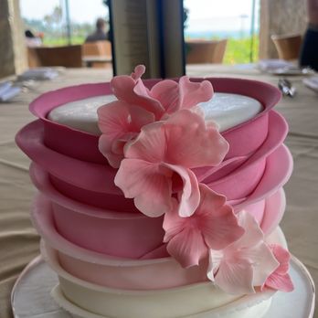 Geoffrey's Malibu - My cousin made me this cake - Seafood Near Me - Malibu, California