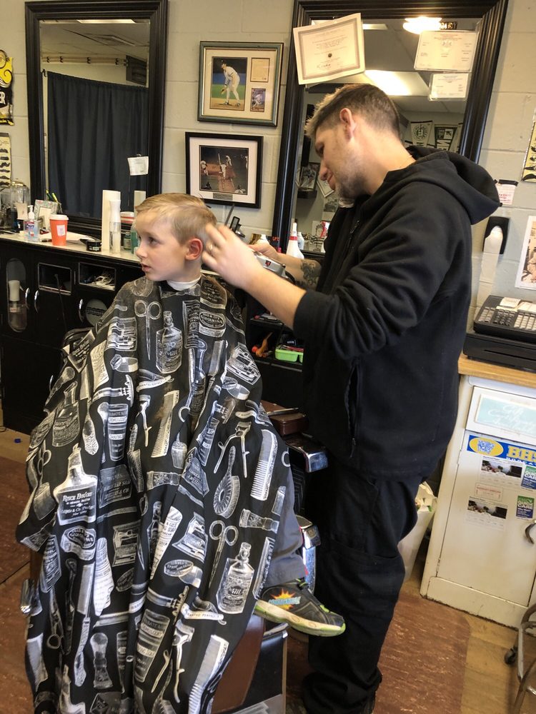GARYS BARBER SHOP 73 Photos & 30 Reviews Barbers 18 Old Route 7