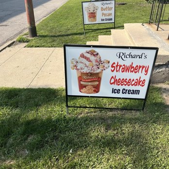 Richard's Super Premium Ice Cream - Ice Cream & Frozen Yogurt Near Me - Chicago, Illinois Richard's Super Premium Ice Cream - Ice Cream & Frozen Yogurt Near Me - Chicago, Illinois