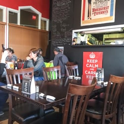 Gateway Grill Espresso & Bubble Tea Bar - Interior
