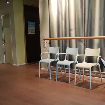 Dr. Frank Haneveld - Chair were customers have to wait more than 3 hours - Neurologist Near Me - Dusseldorf, NW Dr. Frank Haneveld - Chair were customers have to wait more than 3 hours - Neurologist Near Me - Dusseldorf, NW