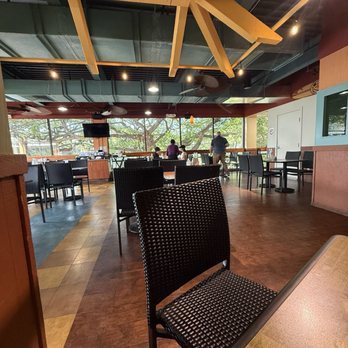 The Local - Large dining area - American Near Me - Honolulu, Hawaii The Local - Large dining area - American Near Me - Honolulu, Hawaii