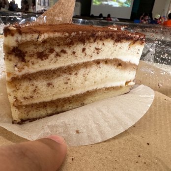 Elvin's Bakery - Inside tiramisu - Bakeries Near Me - Honolulu, Hawaii Elvin's Bakery - Inside tiramisu - Bakeries Near Me - Honolulu, Hawaii