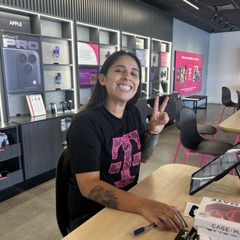 T-Mobile - Amazing Grace - Mobile Phones Near Me - Las Vegas, Nevada T-Mobile - Amazing Grace - Mobile Phones Near Me - Las Vegas, Nevada