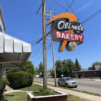Oliver's Bakery - Donuts Near Me - Kenosha, Wisconsin