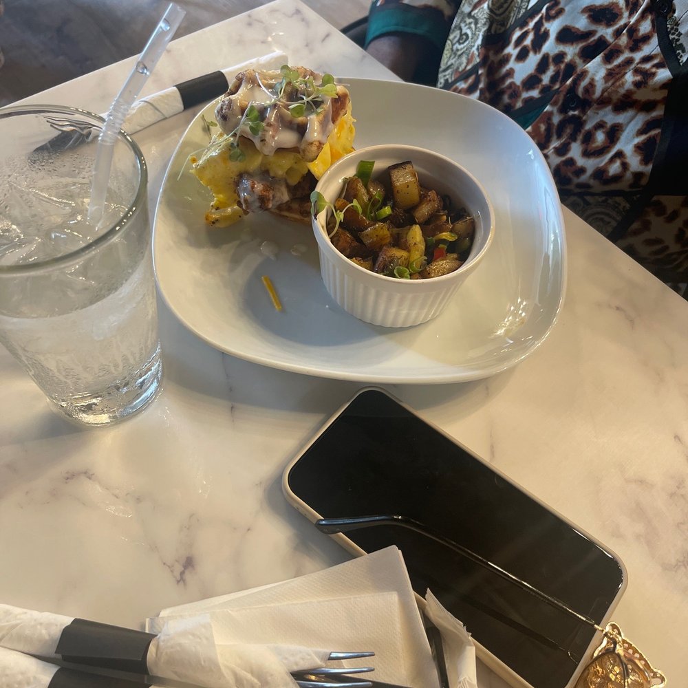 Love At First Bite - Cinnamon roll chicken sandwich - Breakfast & Brunch Near Me - Atlanta, Georgia Love At First Bite - Cinnamon roll chicken sandwich - Breakfast & Brunch Near Me - Atlanta, Georgia