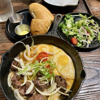 HEM Kitchen And Bar - Bo Ne - Vietnamese Near Me - Houston, Texas