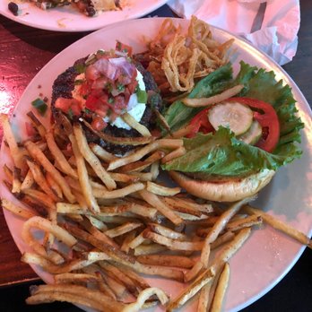 Poe's Tavern - Amontillado - Burgers Near Me - Atlantic Beach, Florida