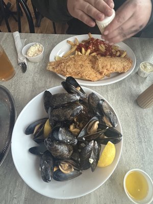 Carr's Oyster Bar by null