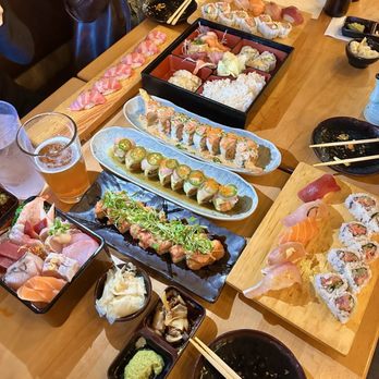 Sushi Kuu - Chirashi Don, Otoro (fatty tuna), New New, Green Goblin, Nemo, Sashimi Bento, Sushi Set Lunch Special - Sushi Bars Near Me - Visalia, California