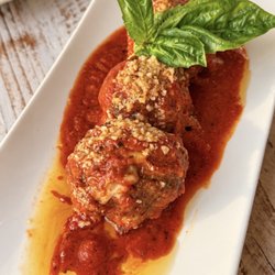 Carbon Angela’s Kitchen - Happy hour's meatballs
