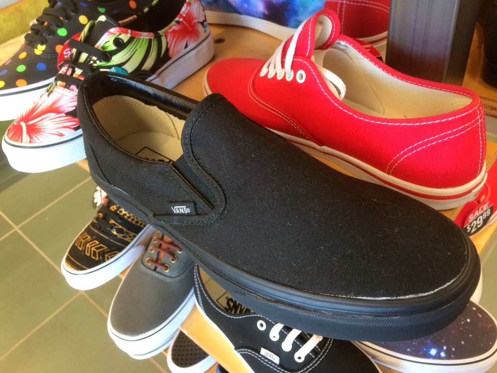 JOURNEYS Updated August 2024 2300 N Salisbury Blvd, Salisbury, Maryland Shoe Stores