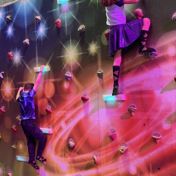 Zero Gravity Adventure Park - Climbing wall - Trampoline Parks Near Me - Mounds View, Minnesota