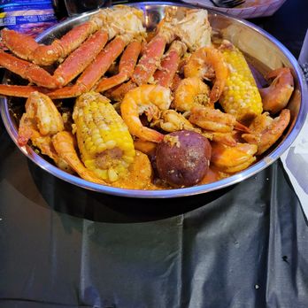 Red Crab Juicy Seafood - crab legs and corn on the cob - Seafood Near Me - Brooklyn, New York
