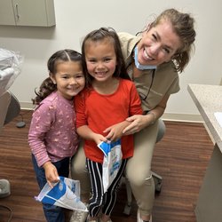 Garfinkle Family Dental - Dr. Mindy with 6 and 4 year-old patients