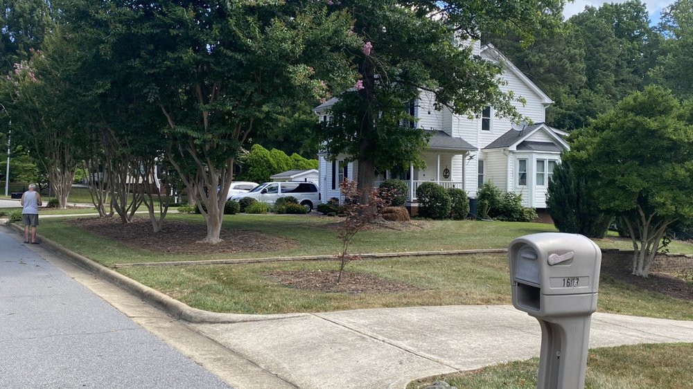 BEST CARE LAWN SERVICE Updated April 2024 Garner, North Carolina Lawn Services Phone