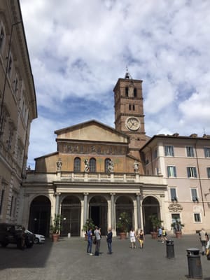 Piazza di Santa Maria in Trastevere by null