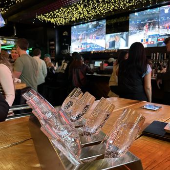 Happy Camper - Champagne flutes - Pizza Near Me - Chicago, Illinois Happy Camper - Champagne flutes - Pizza Near Me - Chicago, Illinois
