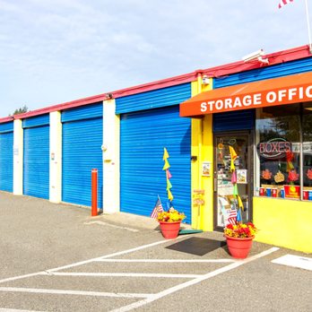 Silverlake Safe Storage - Stop in for a red carpet tour and get a free gift just for visiting! - Self Storage Near Me - Everett, Washington Silverlake Safe Storage - Stop in for a red carpet tour and get a free gift just for visiting! - Self Storage Near Me - Everett, Washington