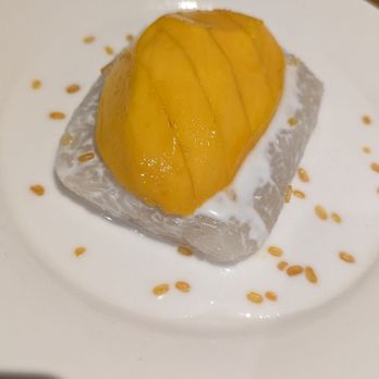 Thai Cafe - Mango sticky rice - Thai Near Me - Irvine, California Thai Cafe - Mango sticky rice - Thai Near Me - Irvine, California