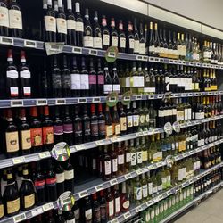 Pam Local - Wine