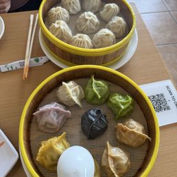 Rainbow Steamed Dumplings