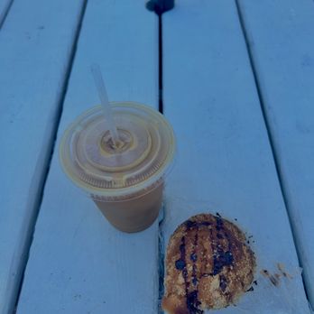 Capriccio Cafe - Iced coffee and muffin - Cafes Near Me - Destin, Florida