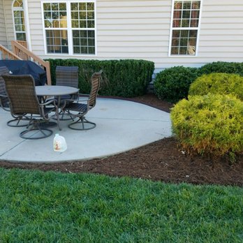 Green Top Lawn - a patio with a table and chairs - Snow Removal Near Me - Norfolk, Virginia Green Top Lawn - a patio with a table and chairs - Snow Removal Near Me - Norfolk, Virginia