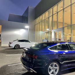 My new A5 next to my old G70!