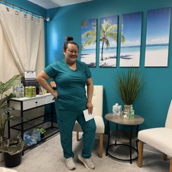 Vacay Paradise Spa - Esun Yang! Her massage was amazing, and she was very kind and professional. I felt so relaxed and well taken care of. Highly recommend!