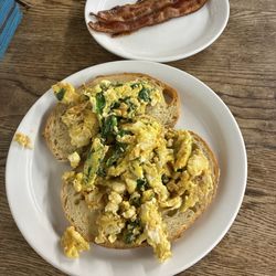 Monti's Cafe - Feta spinach scramble