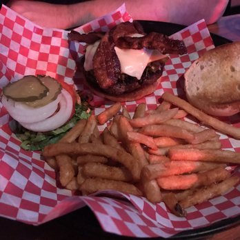 Effingbar And Grill - American Near Me - Albuquerque, New Mexico