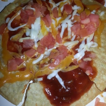 Taco Bell - Could someone tell me where the cheese is at on this $3.19 pizza? :-( - Fast Food Near Me - Hendersonville, North Carolina