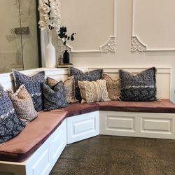 The Facial Boutique - Cozy little waiting nook!