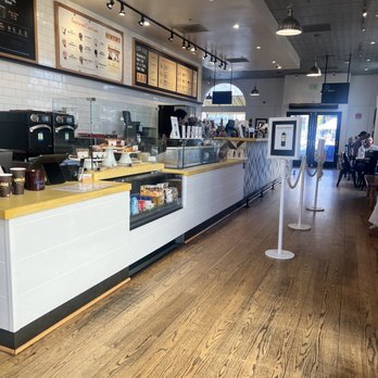 Philz Coffee - Ordering counter - Coffee & Tea Near Me - Lafayette, California Philz Coffee - Ordering counter - Coffee & Tea Near Me - Lafayette, California