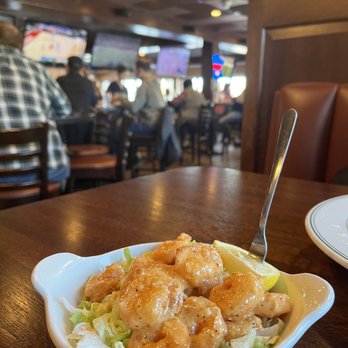 Maynards - Firecracker Shrimp on Happy Hour - Bars Near Me - Excelsior, Minnesota