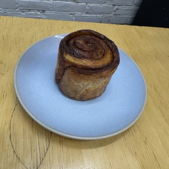 La Finca - Cinnamon roll croissant - Breakfast & Brunch Near Me - Montreal, Quebec La Finca - Cinnamon roll croissant - Breakfast & Brunch Near Me - Montreal, Quebec