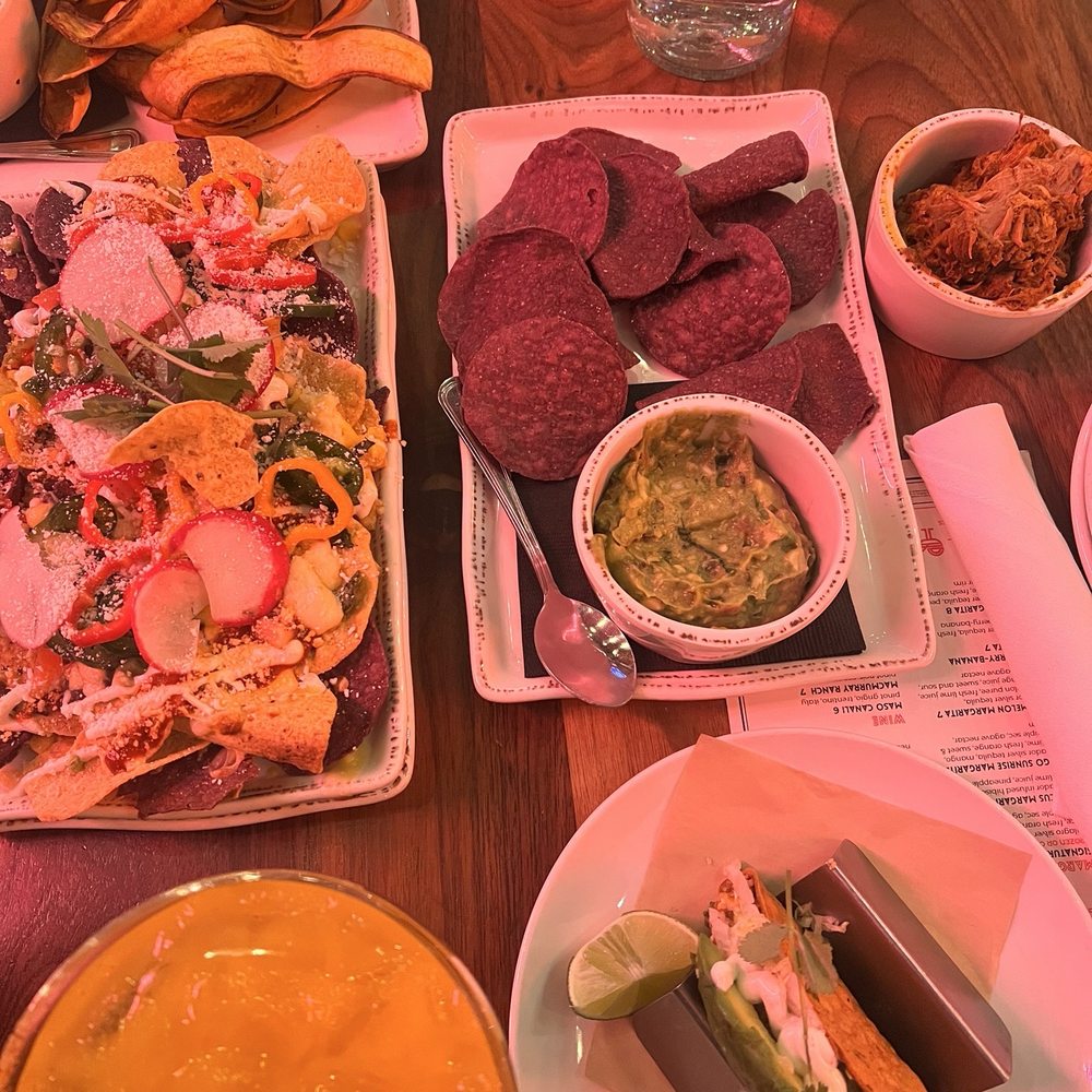 My Neighbor Felix Centennial - Nachos, Americano Taco, Guacamole, Ceviche - Mexican Near Me - Centennial, Colorado My Neighbor Felix Centennial - Nachos, Americano Taco, Guacamole, Ceviche - Mexican Near Me - Centennial, Colorado