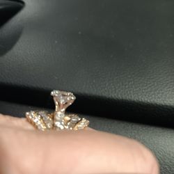 Sarah Lee Jewelry - This is what I got. He put a bigger diamond in it.