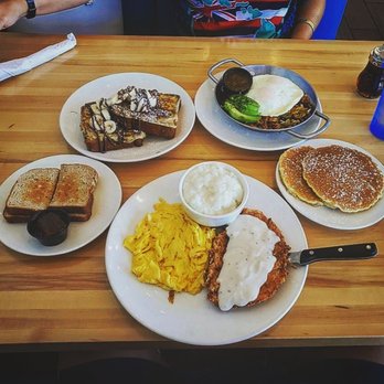 Jam + Toast - Chicken Fried Chicken w/Grits and Scrambled Eggs Tex-Mex Skillet Banana Nutella French Toast - Breakfast & Brunch Near Me - Irving, Texas