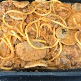 Spaghetti bolognese w/ sausage added Spaghetti bolognese w/ sausage added