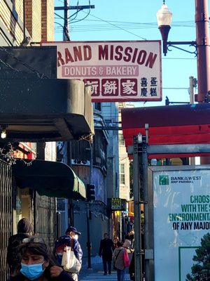 Grand Mission Donuts & Bakery by null