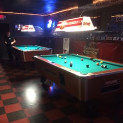 Smiling Dog Saloon - Pool tables