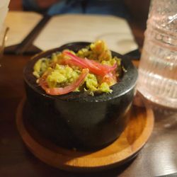 Valentina’s Lounge Restaurant and Tequila Bar - Guacamole