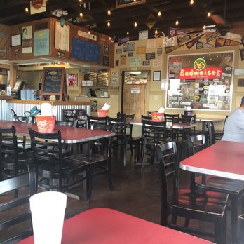Bj's Pizza & Subs - Sitting area - Pizza Near Me - Eastpoint, Florida