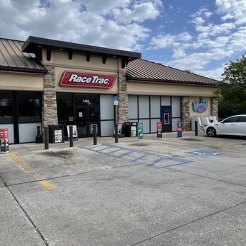 RaceTrac - Gas Stations Near Me - Plant City, Florida
