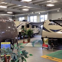 Fraserway RV - Fraserway RV Leduc Interior