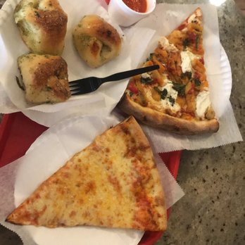 Pizza Time - Cheese pizza, garlic knots, and zucchini pizza! - Pizza Near Me - St. Augustine, Florida